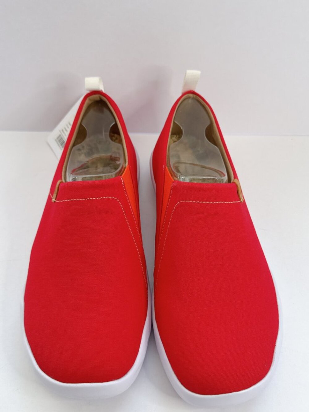 Men’s Size 11 UIN Toledo Red Canvas Travel Shoes Slip On Loafer